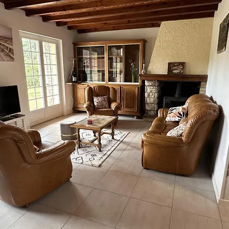 Semesterbostad Le Grues Cendrees