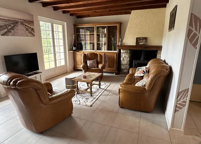 Semesterbostad Le Grues Cendrees